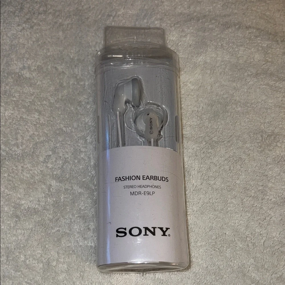 Sony Stereo Earbuds in Silver
